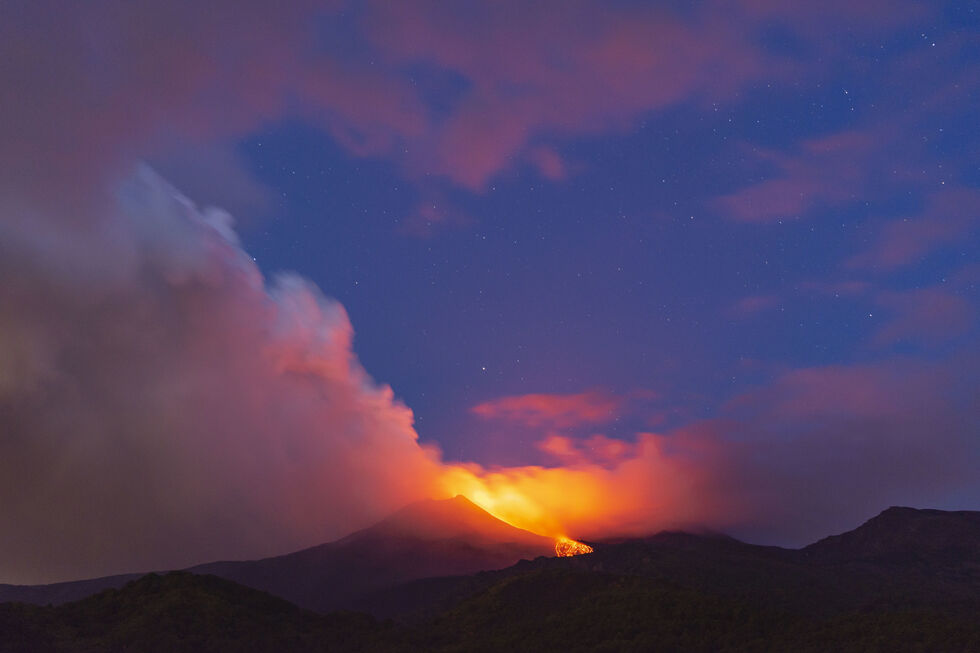 Erupção do vulcão Etna 