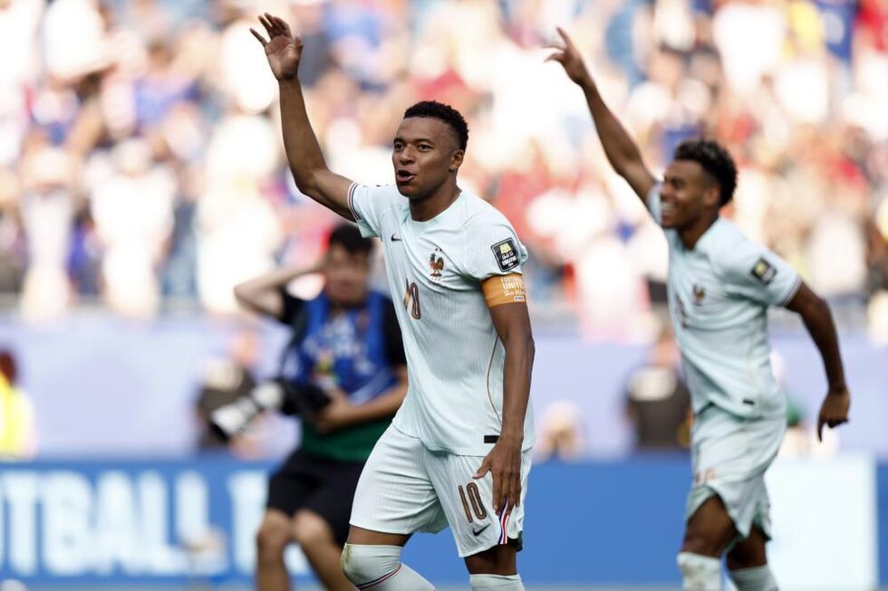 Mbappé celebra apuramento da França