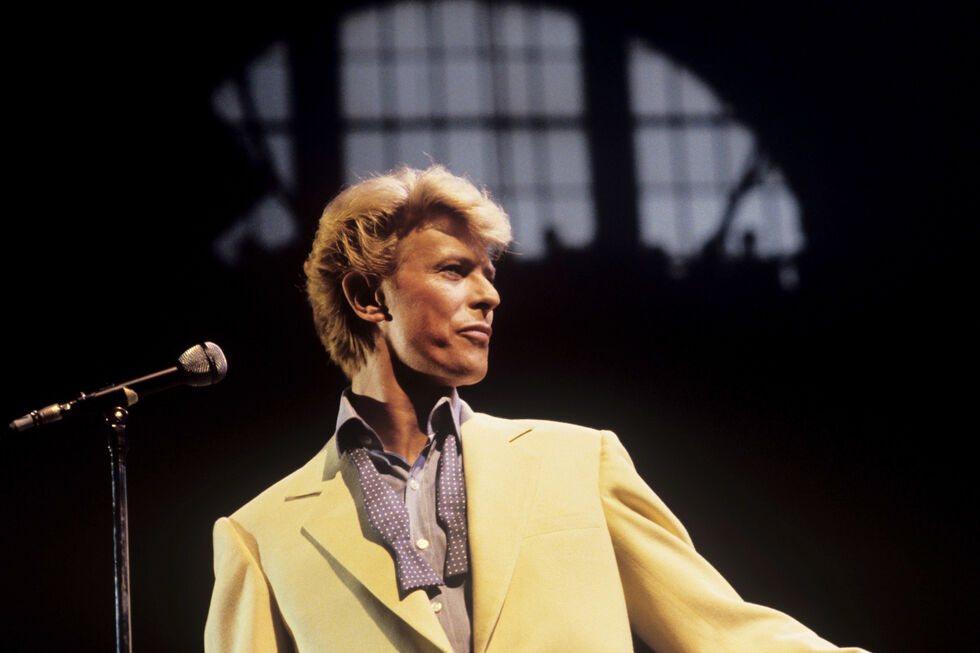 David Bowie fotografado em 1983, em Frankfurt, na Alemanha
