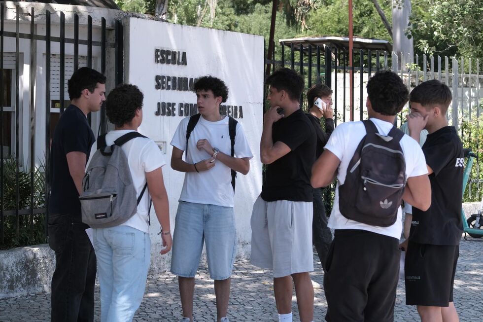 Alunos aguardaram pela divulgação dos resultados