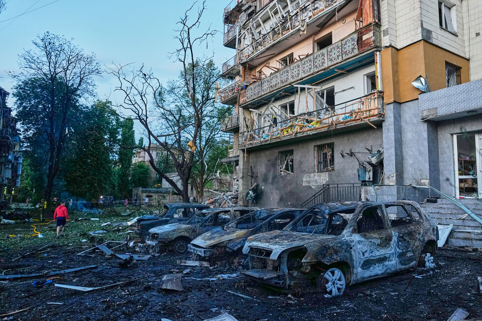 Ataque russo a Kiev causou muitos estragos