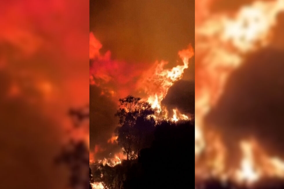 Incêndios obrigam à retirada de moradores na Sicília, em Itália 