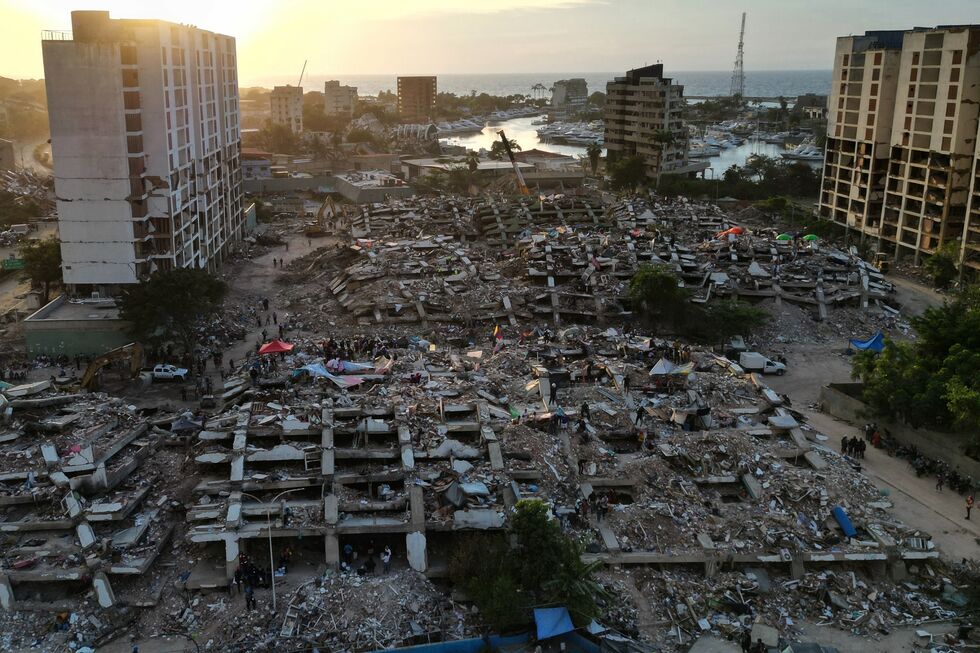 Danos em La Guaira, Venezuela, após terramotos