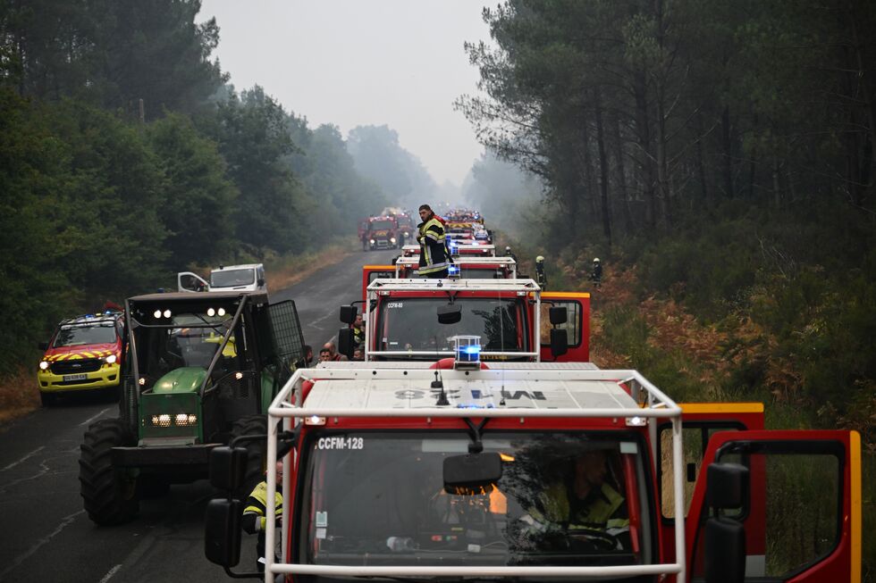 Bombeiros em Lacanau, no sudoeste de França