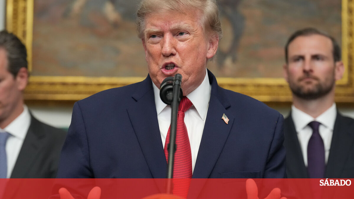 Donald Trump anuncia "guerra económica" inédita contra o Irão: "Será um dia D"