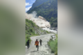 Trabalhador filma momento em que escapa de enxurrada no Nepal   