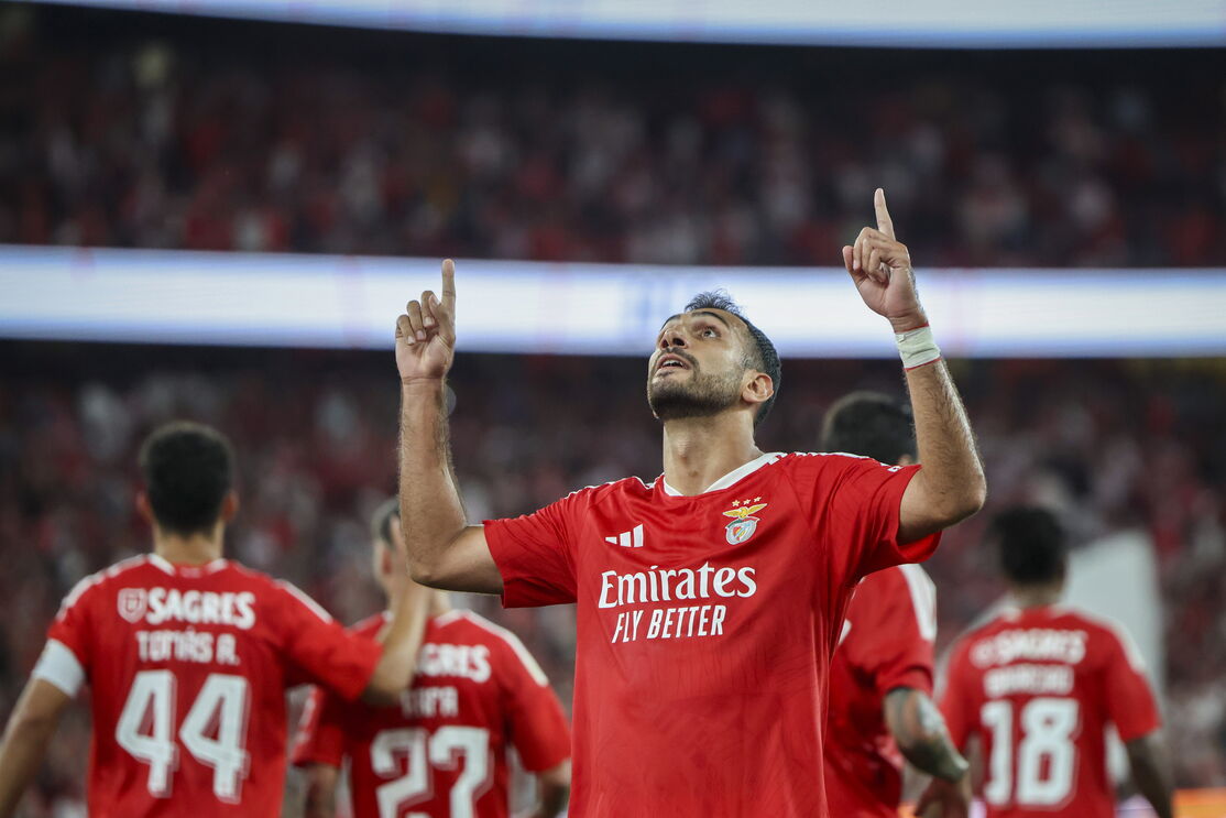 Benfica venceu em casa os dinamarqueses do Aarhus por 3-1