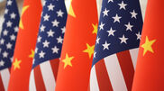 <![CDATA[ China acusa EUA de "afastar-se" com novas sanções do consenso nas relações económicas ]]>
