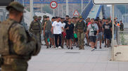 <![CDATA[ Polícia espanhola calcula 73.500 saídas de Ceuta e confirma 71 mortos ]]>