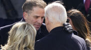 <![CDATA[ Filho de Joe Biden emociona-se ao revelar que cancro do pai se está a espalhar: "É triste" ]]>