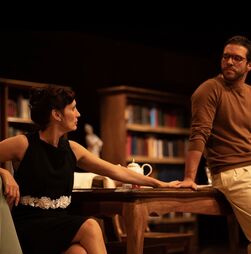 Peça de teatro portuguesa 'Um país que é a noite' chega ao Rio de Janeiro