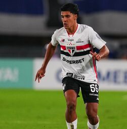 Jogador do São Paulo detido por matar homem em atropelamento 