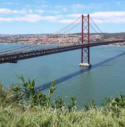 Manutenção da Ponte 25 de Abril custa em média cerca de 1,6 milhões de euros por ano