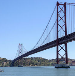 Com 60 anos, Ponte 25 de Abril continua a preferida na travessia entre Lisboa e margem sul do Tejo