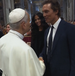 Papa Leão XIV encontra-se com ator Matthew McConaughey no Vaticano