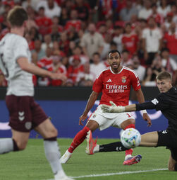 Liga Europa: Benfica vence Hearts