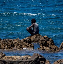 Luto migratório: a tragédia invisível que não cabe nas estatísticas