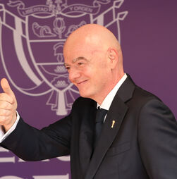 UEFA, AFC e CONCACAF reiteram 'quebra de confiança' no presidente da FIFA