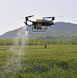 China acusa EUA de discriminar os seus produtos com uma tarifa de 100% sobre drones