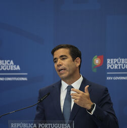 OE2027: Governo saúda 'disponibilidade sincera e responsável' do PS e promete diálogo