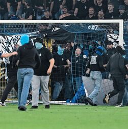 Jogo da Taça da Alemanha resulta em 85 feridos após incidentes com adeptos