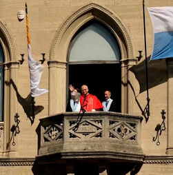 Papa Leão XIV apela à paz na ida a San Marino