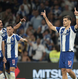 I Liga: Campeão FC Porto isola-se na liderança ao bater Arouca