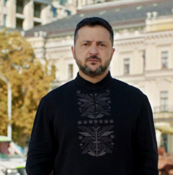 “A Europa deve ser uma Europa unida”: Zelensky pede apoio para travar a guerra no Dia da Independência da Ucrânia 
