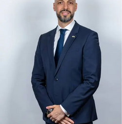 Francisco Gomes recebeu bolsa de Alberto João Jardim sem candidatura prévia