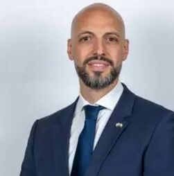 Francisco Gomes recebeu bolsa de Alberto João Jardim sem candidatura prévia