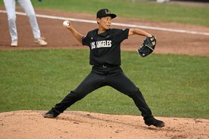 Jogo inaugural da WPBL entre as New York Heights e as Los Angeles Queens