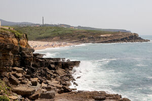 A vista típica da Praia das Maçãs 