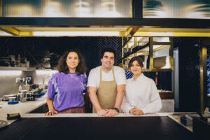 O chef com as artistas Maria Ana Vaz Costa (à esq.ª) e  Vanessa  Barragão