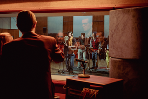 'Playback' aborda a vida pessoal e profissional do cantor e compositor Carlos Paião