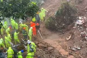 Equipas de resgate procuram desaparecidos após deslizamento de terra nas Filipinas
