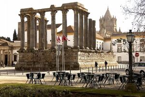Templo Monumento de Diana, em Évora