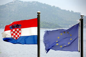 Bandeira da Croácia e da União Europeia