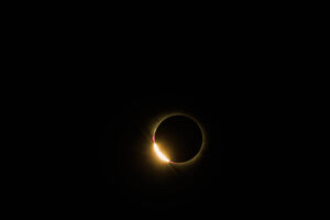 Eclipse total do sol captado no Parque Natural do Montesinho, em Bragança
