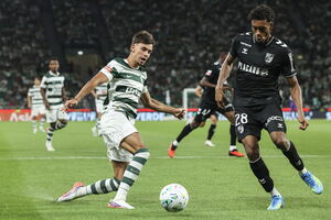 Sporting vence Vitória de Guimarães por 3-2 