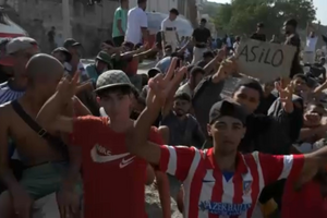 "Ou asilo ou comida": Alfredo Leite testemunha início de greve de fome de migrantes em Ceuta