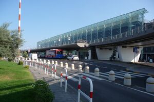 Aeroporto da Catânia levanta restrições após caos provocado por erupção do Etna