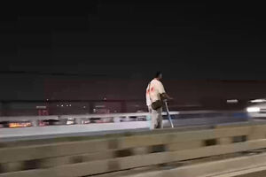 Vídeo mostra homem a conduzir trotinete em contramão na Ponte 25 de Abril