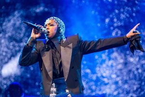 Referência na história do hip-hop e do R&B, Lauryn Hill tem concerto marcado para 29 de agosto, no Parque da Bela Vista