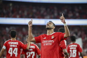 Benfica venceu em casa os dinamarqueses do Aarhus por 3-1