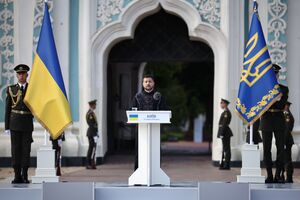 Zelensky agradece a Seguro e Montenegro apoio nos 35 anos da independência