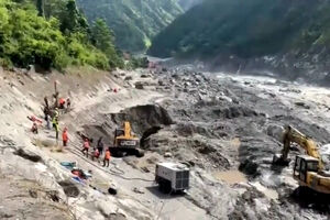 Equipas de resgate continuam buscas por sobreviventes em túneis de centrais hidroelétricas no Nepal