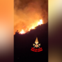 Incêndio florestal junto ao Lago de Garda em Itália ameaça casas e obriga a retirar 200 pessoas