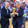 Presidente dos EUA defende líder da FIFA após críticas de confederações