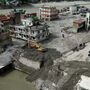 Imagens de drone da CMTV mostram rasto de destruição na província nepalesa de Bagmati após enxurrada