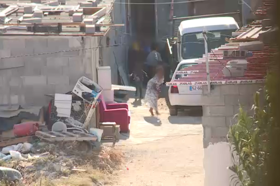 Repórter Sábado: Crescimento descontrolado de bairro ilegal em Almada preocupa moradores 